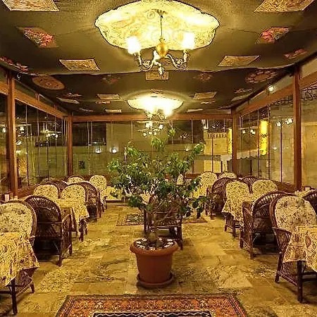Hotel Hidden Cave
