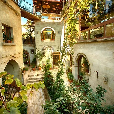 Hidden Cave Hotel 5*