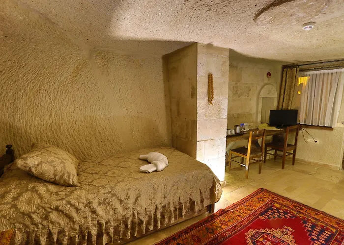 Hidden Cave Hotel 3*