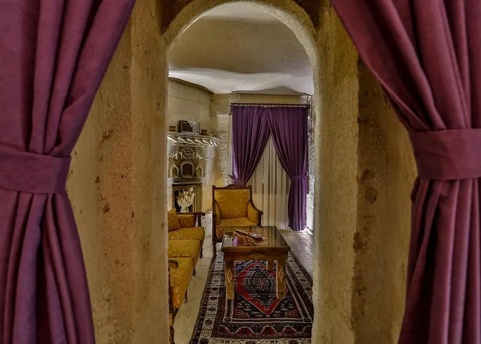 Hotel Hidden Cave